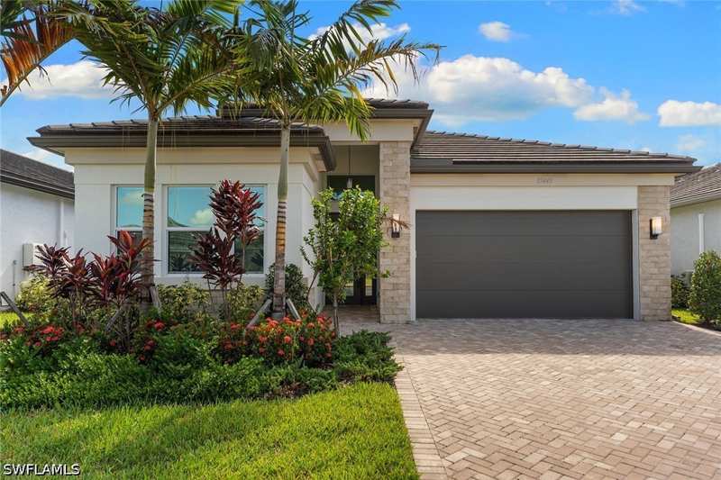 2 bedroom SingleFamilyResidence at 12445 Dahlia Ct, Valencia Trails, Naples — photo 1