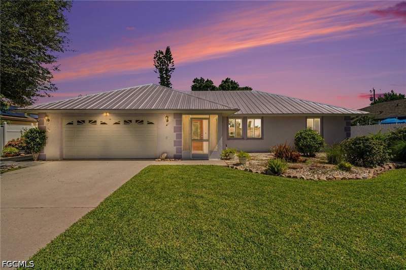 3 bedroom SingleFamilyResidence at 539 W Archer Pkwy, Cape Coral, Cape Coral — photo 4