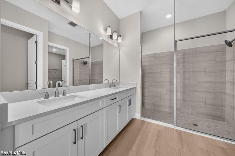 3 bedroom SingleFamilyResidence at 15690 Genova Dr, Esplanade By The Islands, Naples — photo 4