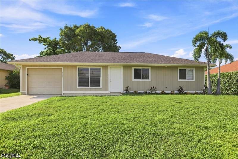3 bedroom SingleFamilyResidence at 8165 Pelican Rd, San Carlos Park, Fort Myers — photo 5
