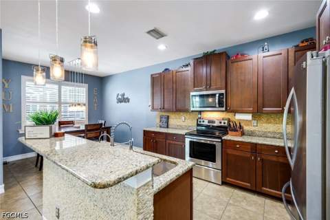 2545 Ashbury Cir, Cape Coral FL - photo 13 of 42