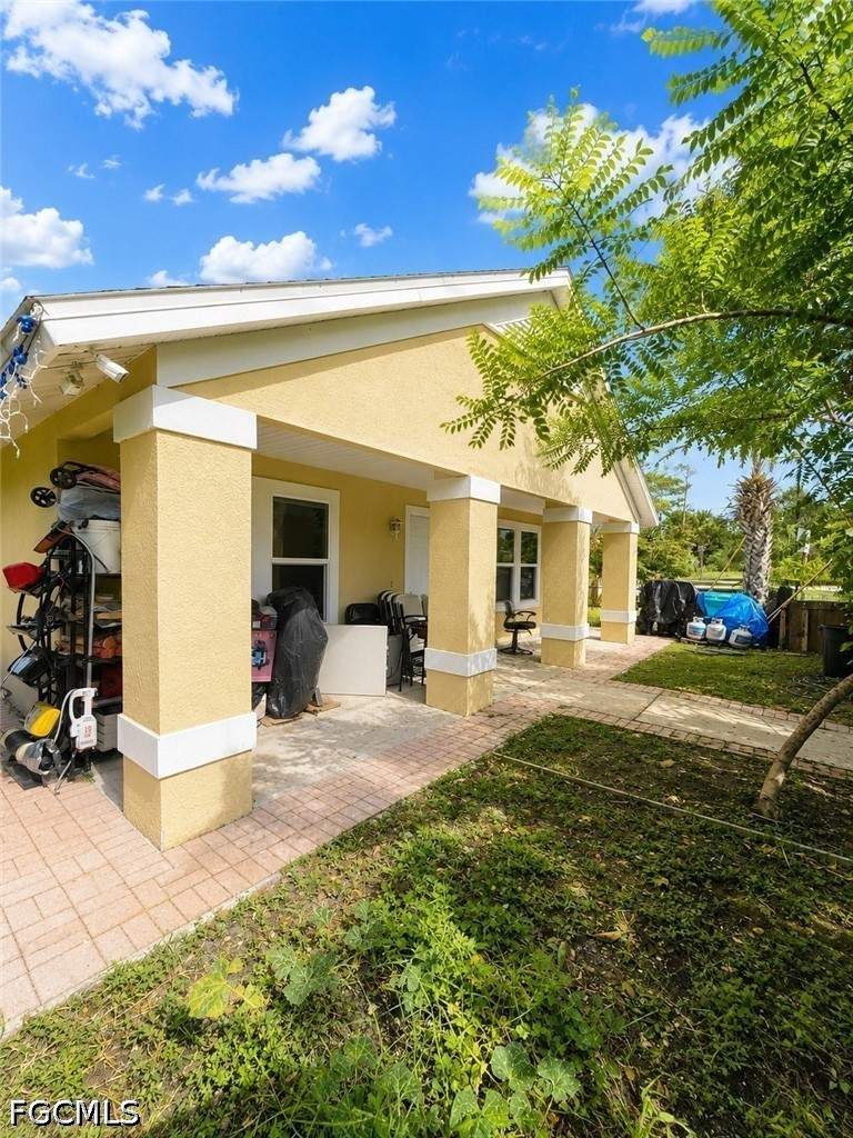3 bedroom SingleFamilyResidence at 26668 Arrow Ct, Rosemary Park, Bonita Springs — photo 3