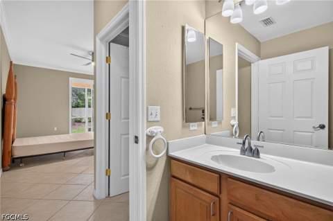 12505 McGregor Blvd 106B, Fort Myers FL - photo 23 of 35