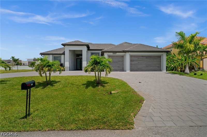 3 bedroom SingleFamilyResidence at 3307 NW 3rd St, Cape Coral, Cape Coral — photo 1