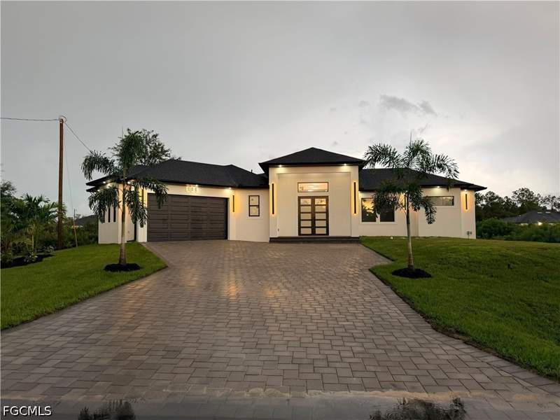 3 bedroom SingleFamilyResidence at 808 Maple Ave N, Lehigh Estates, Lehigh Acres — photo 3