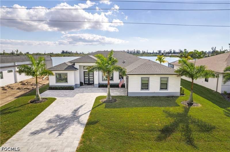 5 bedroom SingleFamilyResidence at 1708 SW 4th St, Cape Coral, Cape Coral — photo 2