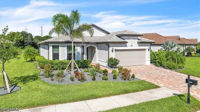 3 bedroom SingleFamilyResidence at 17146 Oakstead Dr, Country Club, Alva — photo 1
