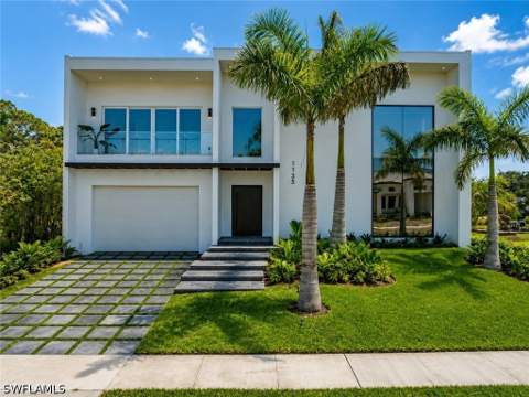 1135 Bluebird Ave, Marco Island FL - photo 15 of 47