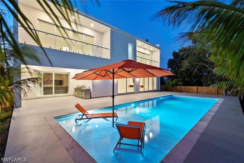 5 bedroom SingleFamilyResidence at 1135 Bluebird Ave, Marco Beach, Marco Island — photo 4
