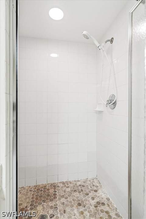 2526 Orchid Bay Dr 202, Naples FL - photo 22 of 32