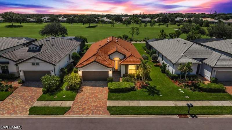 3 bedroom SingleFamilyResidence at 3049 Walnut Grove Ln, Country Club, Alva — photo 4