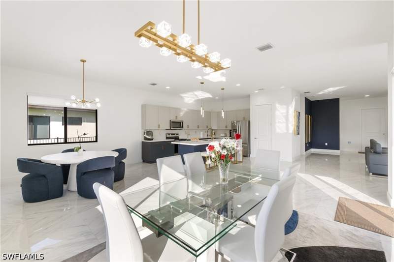 4 bedroom SingleFamilyResidence at 4948 Gambero Way, Maple Ridge, Ave Maria — photo 3
