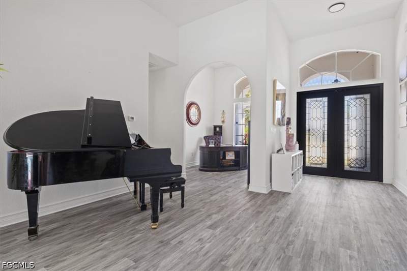 5 bedroom SingleFamilyResidence at 3007 8th St W, Lehigh Acres, Lehigh Acres — photo 4