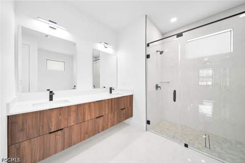 513 NE 15th Ter, Cape Coral FL - photo 17 of 27