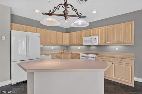 3623 Edgewood Ave, Fort Myers FL - photo 11 of 50