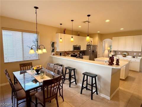 15470 Laguna Hills Dr, Fort Myers FL - photo 11 of 49