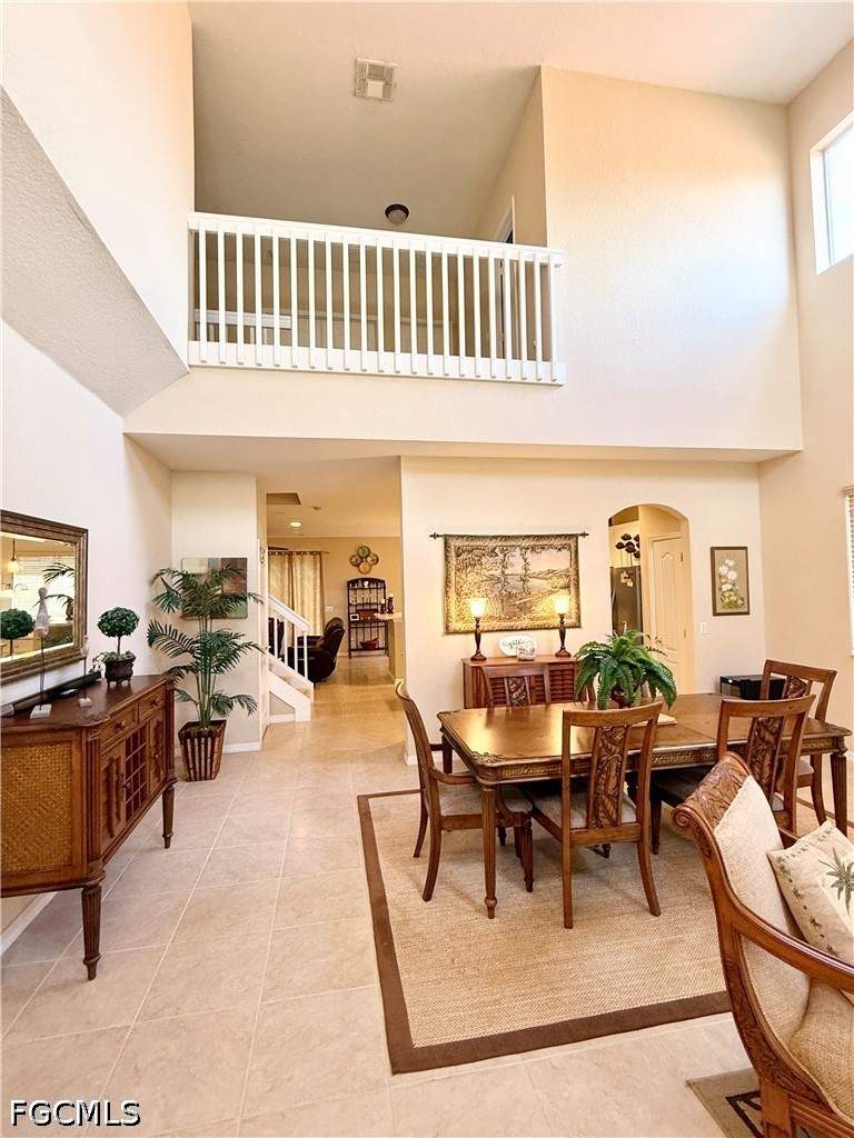 5 bedroom SingleFamilyResidence at 15470 Laguna Hills Dr, Santa Barbara, Fort Myers — photo 3