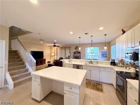 15470 Laguna Hills Dr, Fort Myers FL - photo 9 of 49