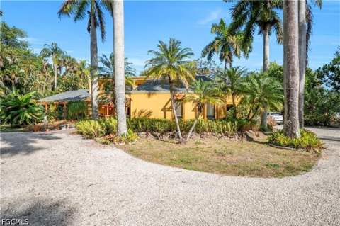 184 W Mariana Ave, North Fort Myers FL - photo 8 of 50