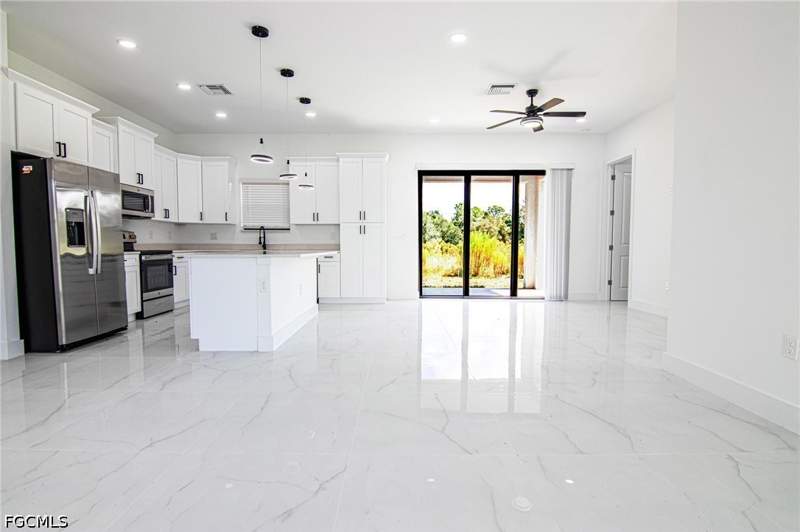 4 bedroom SingleFamilyResidence at 1836 Lindsay St, Lehigh Acres, Lehigh Acres — photo 3