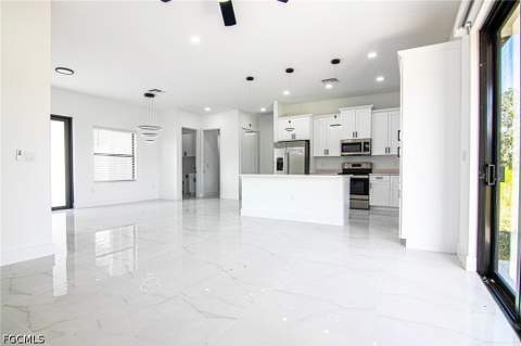 1836 Lindsay St, Lehigh Acres FL - photo 8 of 32