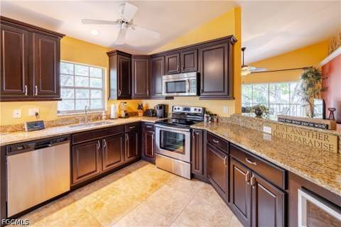 3705 Fieldstone Blvd 404, Naples FL - photo 8 of 24