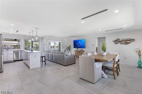 140 Egret St, Fort Myers Beach FL - photo 11 of 34
