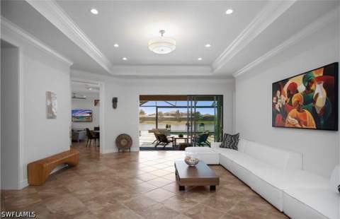 3910 Glacier Ct, Naples FL - photo 10 of 39