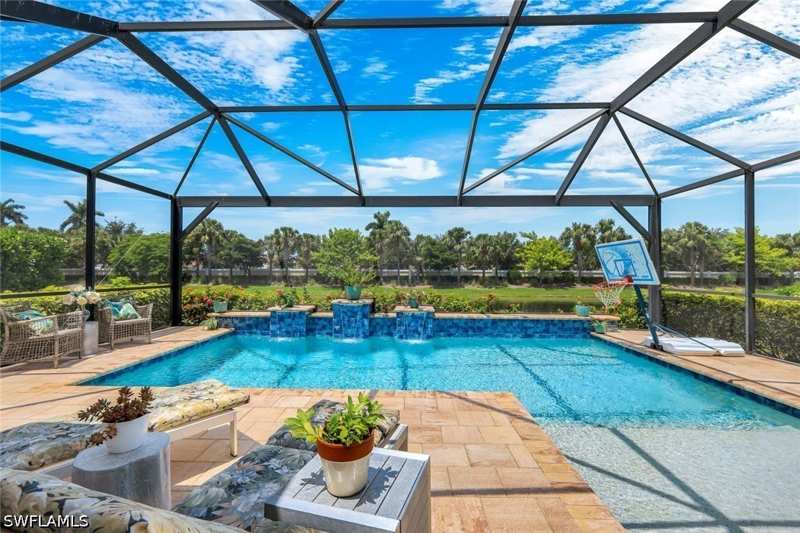 5 bedroom SingleFamilyResidence at 7209 Wilton Dr, Avery Square, Naples — photo 1