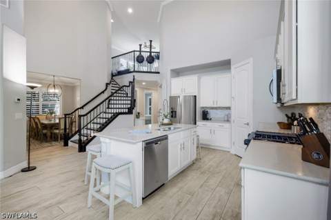 7209 Wilton Dr, Naples FL - photo 13 of 37