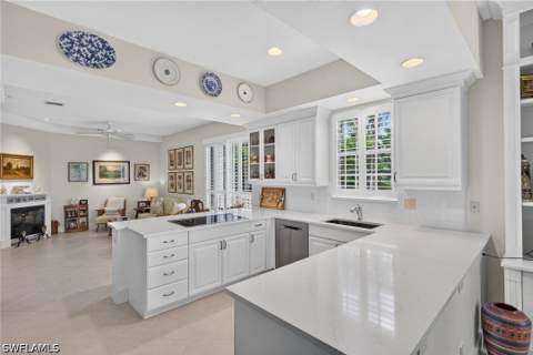 1600 Star Point Ln 2-201, Naples FL - photo 10 of 46