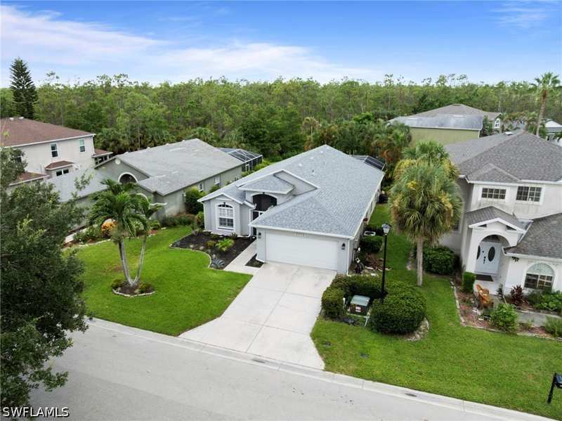 4 bedroom SingleFamilyResidence at 21715 Brixham Run Loop, Stoneybrook, Estero — photo 1