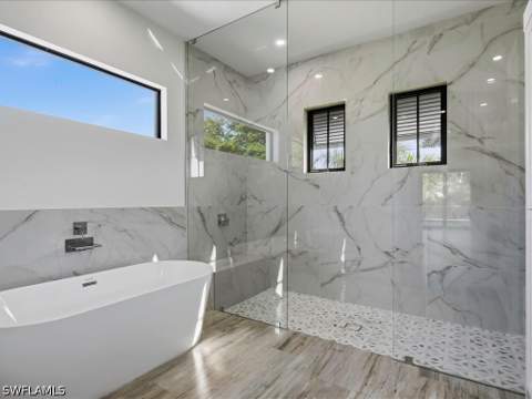 82 Tahiti Rd, Marco Island FL - photo 17 of 25