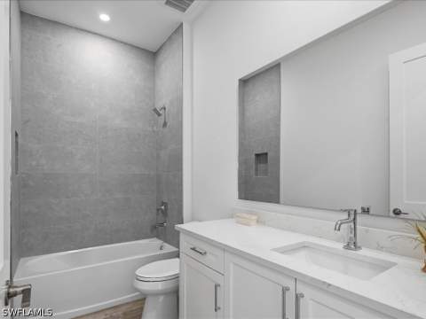 82 Tahiti Rd, Marco Island FL - photo 20 of 25