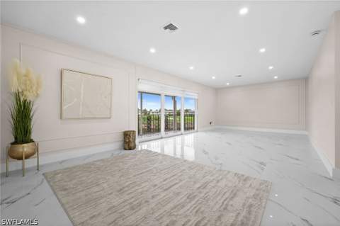 105 Harrison Rd 4, Naples FL - photo 13 of 34