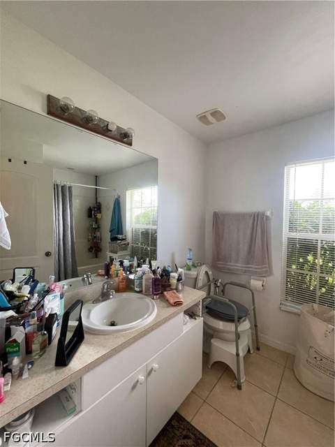 2908 12th St SW, Lehigh Acres FL - photo 14 of 43