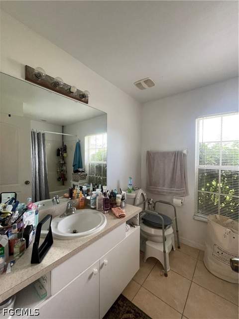 2908 12th St SW, Lehigh Acres FL - photo 15 of 43
