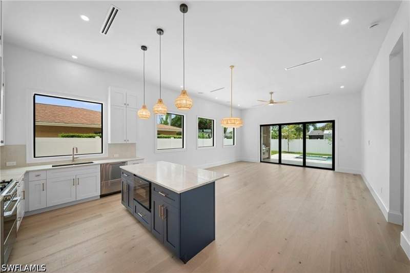 4 bedroom SingleFamilyResidence at 708 100th Ave N, Naples Park, Naples — photo 5