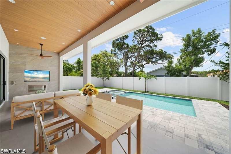 4 bedroom SingleFamilyResidence at 638 93rd Ave N, Naples Park, Naples — photo 1