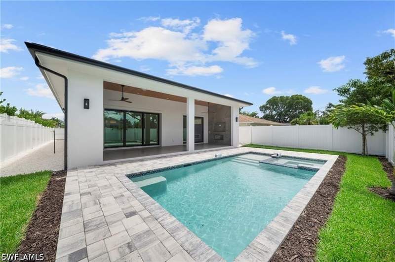 4 bedroom SingleFamilyResidence at 638 93rd Ave N, Naples Park, Naples — photo 2