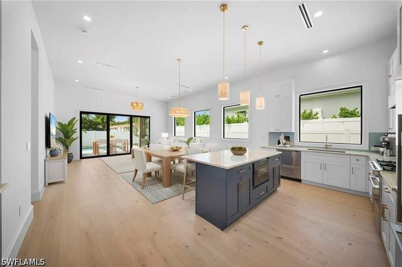 4 bedroom SingleFamilyResidence at 638 93rd Ave N, Naples Park, Naples — photo 5