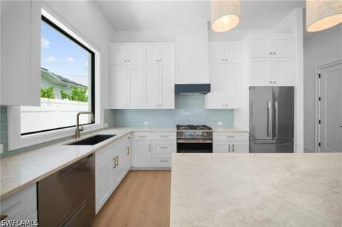638 93rd Ave N, Naples FL - photo 7 of 41