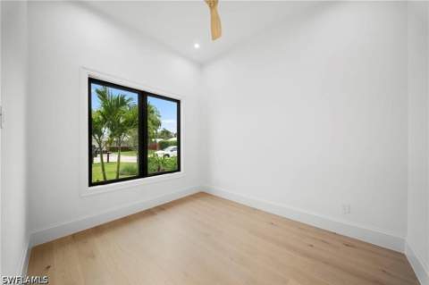 658 93rd Ave N, Naples FL - photo 14 of 43