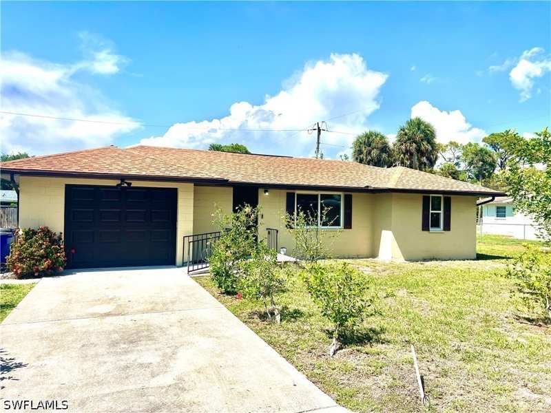 1 bedroom SingleFamilyResidence at 11355 Ridge Rd, Bonita Park, Bonita Springs — photo 1