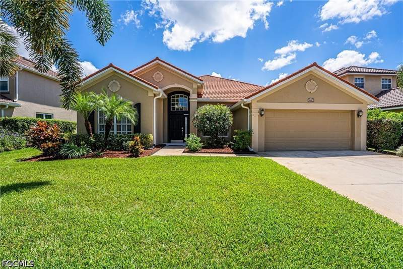 3 bedroom SingleFamilyResidence at 9663 Blue Stone CIR, STONEYBROOK, Fort Myers — photo 1