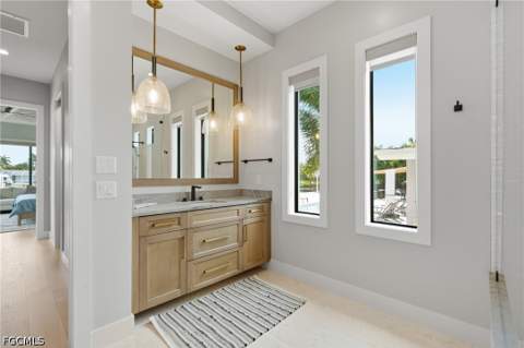 4949 Seville Ct, Cape Coral FL - photo 20 of 48