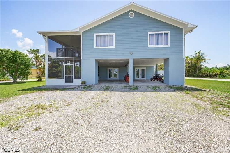 4 bedroom SingleFamilyResidence at 8500 Redwood Dr, Gulf Shores Estates, St James City — photo 1