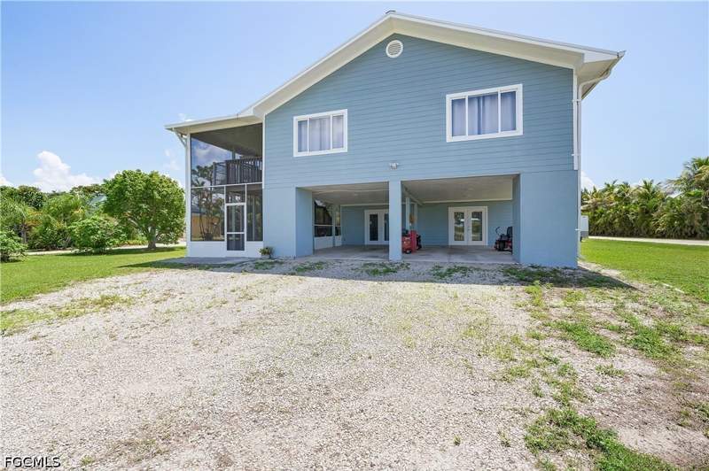4 bedroom SingleFamilyResidence at 8500 Redwood Dr, Gulf Shores Estates, St James City — photo 2