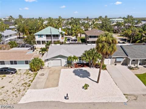 193 Hibiscus Dr, Fort Myers Beach FL - photo 18 of 47