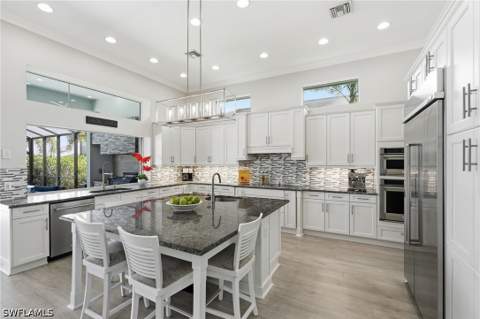6061 Lucaya Way, Naples FL - photo 12 of 50